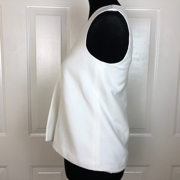 Trina Turk Women's White V-neck Sleeveless Blouse - Picture 2 of 5
